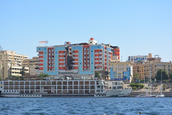 Aswan Plaza